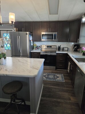 Microwave, oven, stovetop, dishwasher