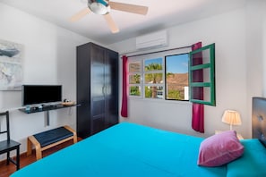 1 bedroom, WiFi, bed sheets