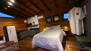 1 bedroom, WiFi, bed sheets - Chalé Cabernet - Vila Chamonix (Fetti Urubici)