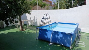 Dortoir Partagé, 1 chambre, fumeur, piscine privée | Enceinte de l’hébergement