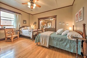 1 bedroom, desk, iron/ironing board, WiFi