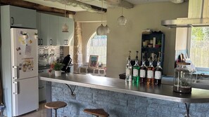 Oven, stovetop, dishwasher