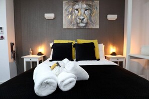 Room - Stylish Crescent apartment Eastbourne Town Centre (East Sussex)