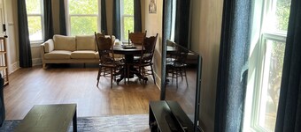 Charming Victorian style, updated 2-bedroom house with AC in charming Dunsmuir