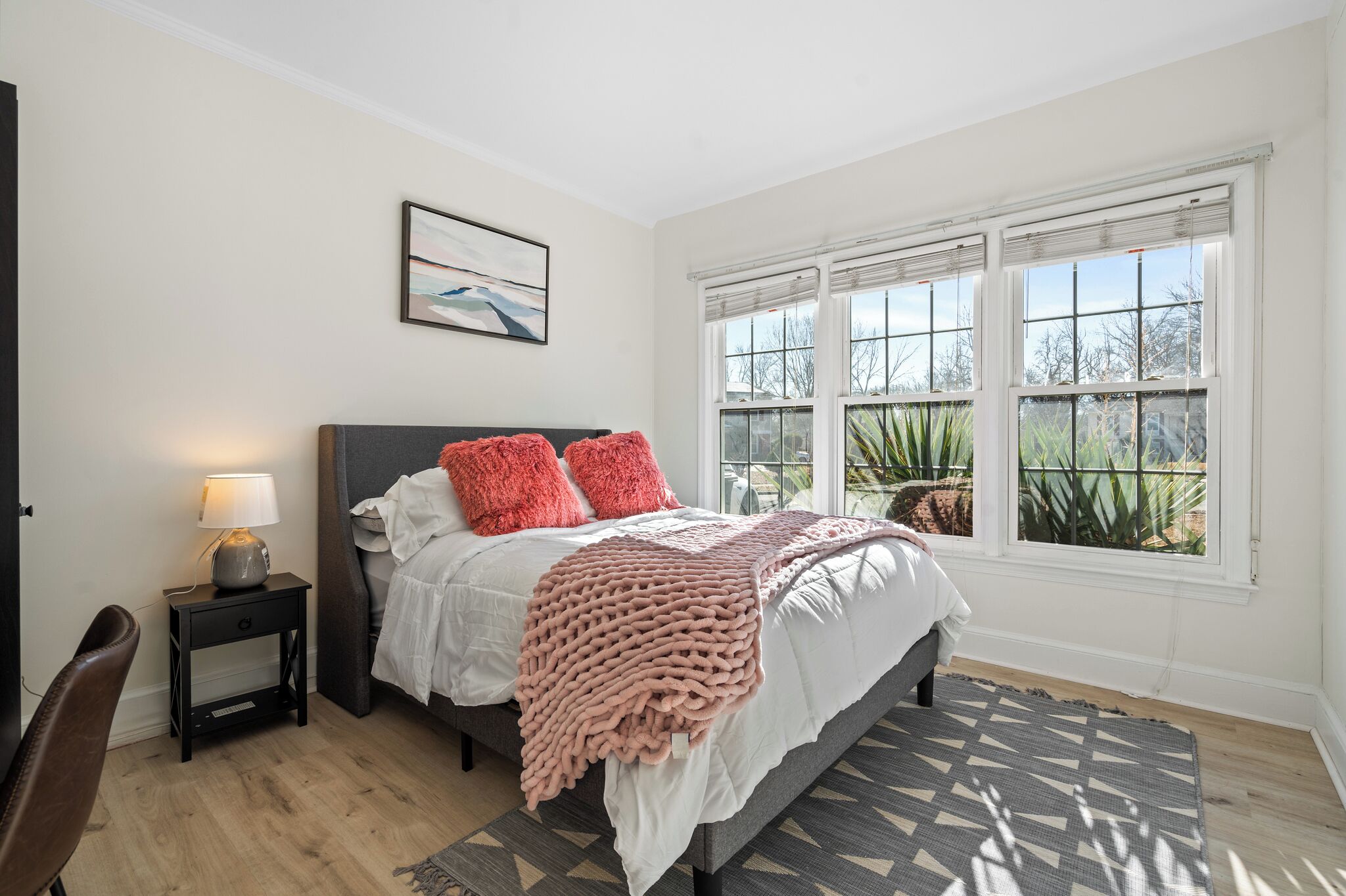 6 bedrooms, free WiFi, bed sheets