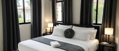 2 chambres, fer et planche à repasser, Wi-Fi, draps fournis