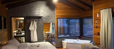 Deluxe Double Room, Patio | Free WiFi