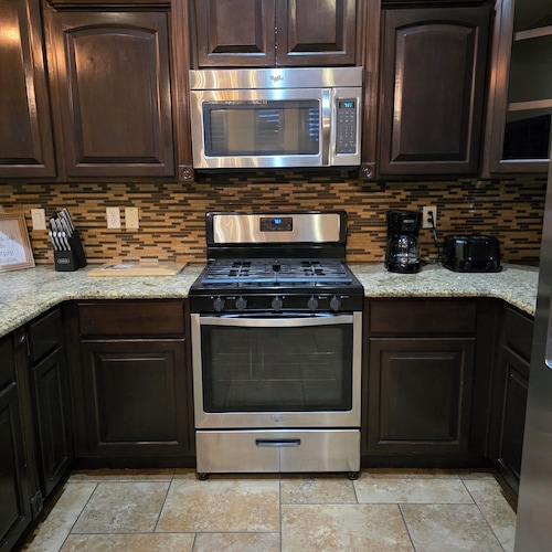 Lovely 4-bedroom House For Big Family in Santa Teresa