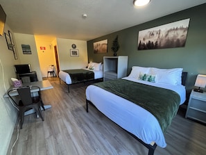 Double Room, Balcony | Free WiFi