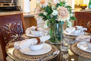 Condo (3 Bedrooms) | Dining