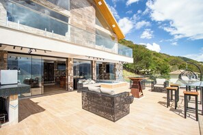 House, Smoking - Casa com Piscina Churrasqueira e Vista (Mangaratiba)