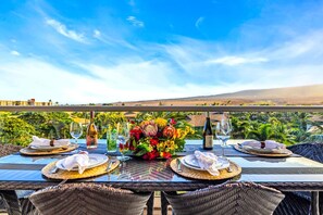 Condo (3 Bedrooms) | Terrace/patio - Honua Kai 2 Free Rental Cars KBM Resorts Massive Lanai 2 Units, 3 Bedrooms HK Ml-1433 (Kaanapali)