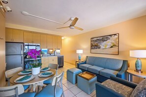 Classic Condo, 1 Bedroom, Lanai, Ocean View | Living area | 36-inch LCD TV with cable channels - Kuleana Club - 721 (Lahaina)