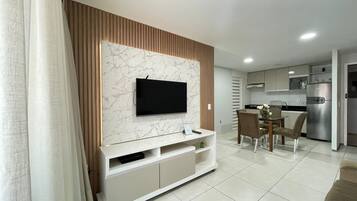 Comfort Apartment, Lanai, Beach View | Living area