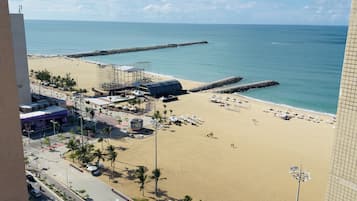 Apartamento Confort, 2 habitaciones, lanai, vistas a la playa | Caja fuerte y mobiliario individual