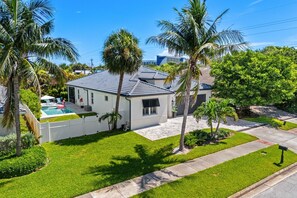 Exterior - 131 Seminole Ln (Cocoa Beach)