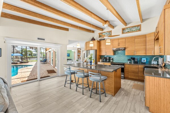 Interior - 464 Indian Creek Dr (Cocoa Beach)