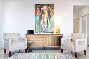 Apartment, 3 Bedrooms, Private Pool, Ocean View | Living room