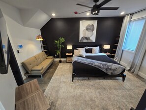 1 habitación, tabla de planchar con plancha, wifi y ropa de cama