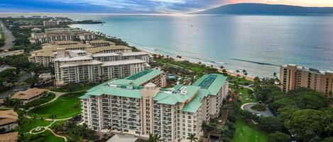 Condo (Multiple Bedrooms) | Front of property