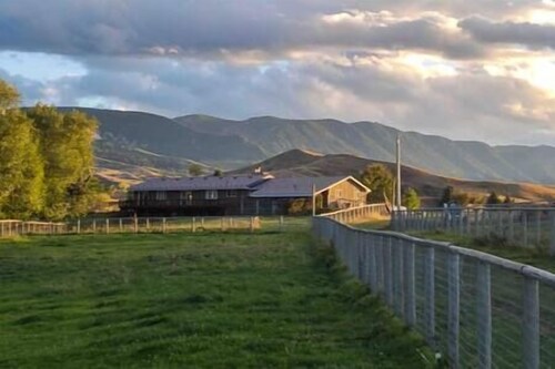 Daylight Suite on 150 Acre Ranch near Polo Fields