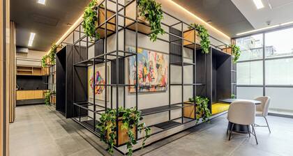 Charlie Nik Paulista