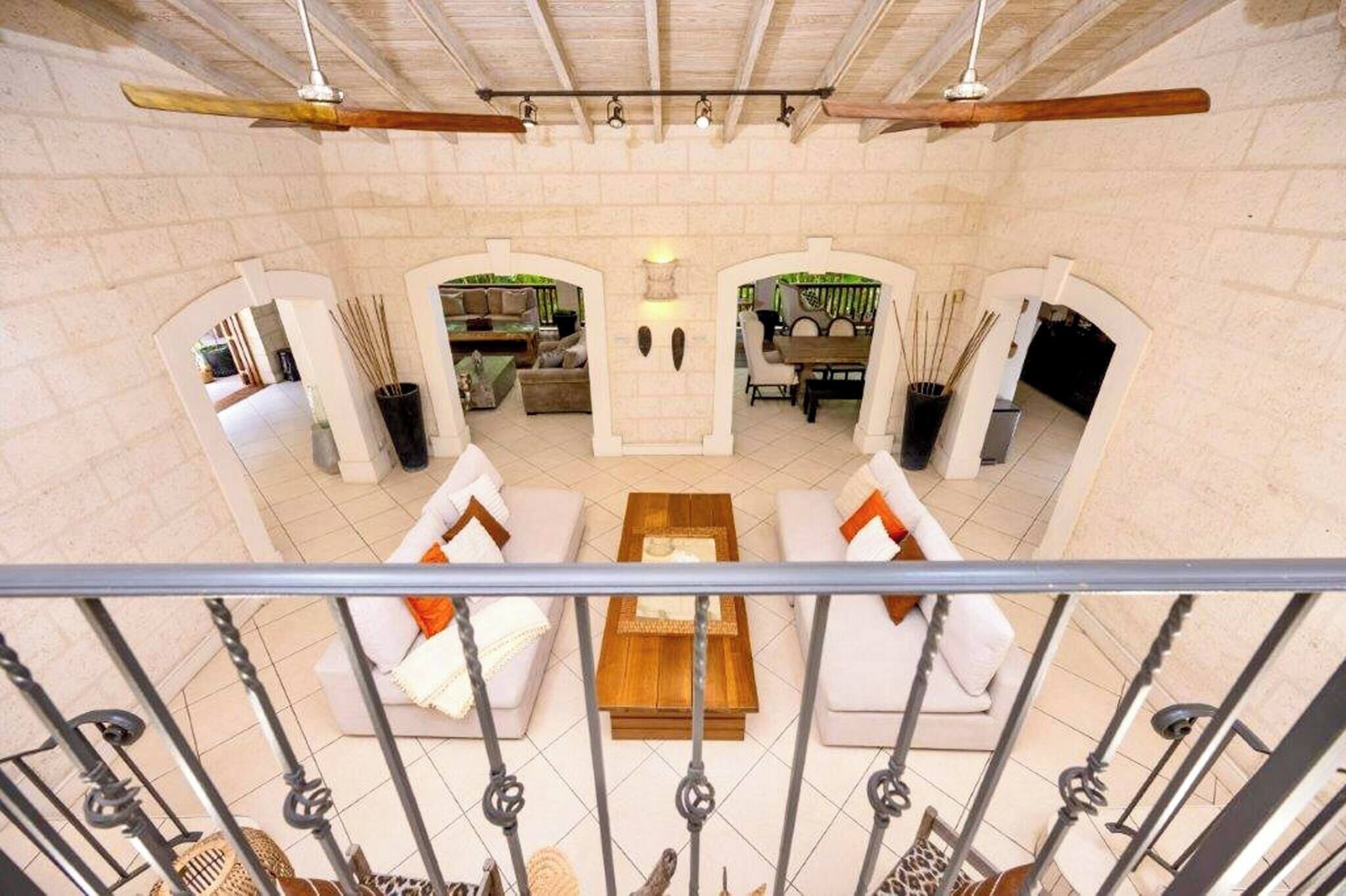House, 5 Bedrooms, Private Pool, Garden View | Living room