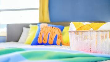 3 bedrooms, desk, iron/ironing board, free WiFi