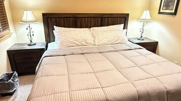 2 habitaciones, tabla de planchar con plancha, wifi y ropa de cama