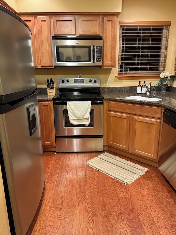 Microwave, oven, dishwasher