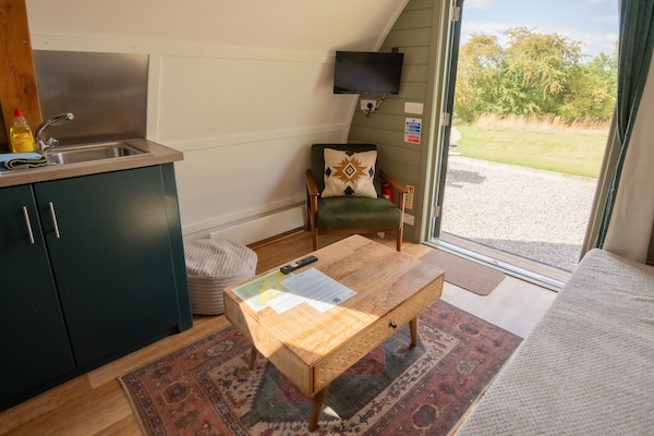 Living Room / Lounge
