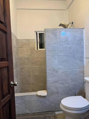 Bathroom - Charming apt with rooftop palapa bar & splash pool (Hope Creek)