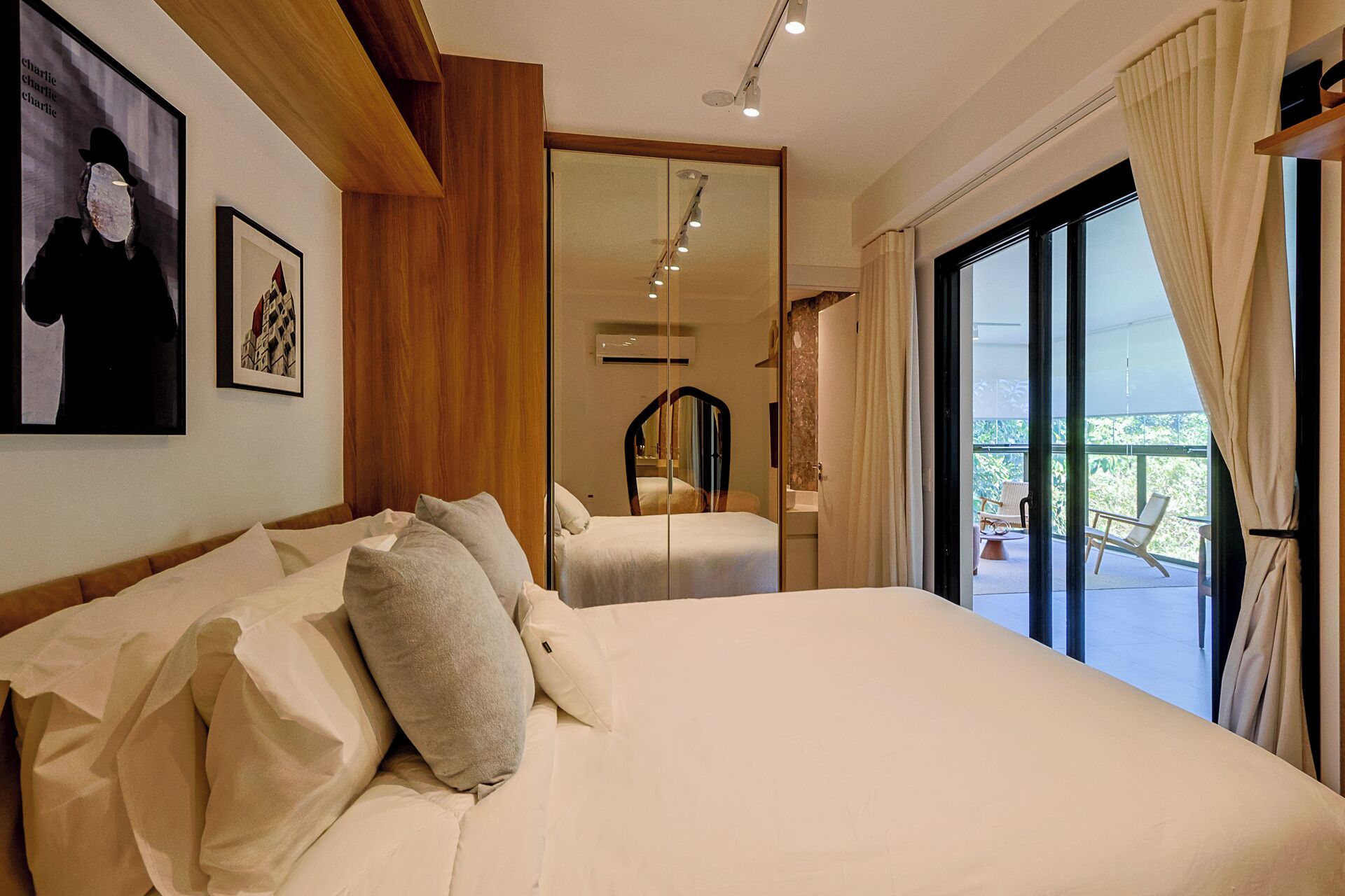 Apartament familiar | Roba de llit hipoal·lergògena i decoració individual 