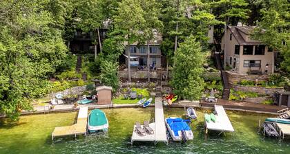 Hot Tub, Kayaks, SUP's & Firepit