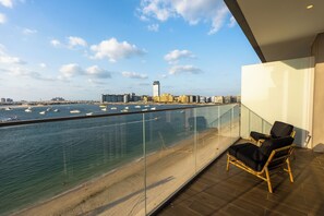 Luksusleilighet, 2 soverom, sjøutsikt | Balkong