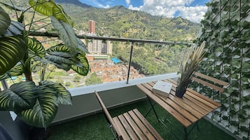 Comfort Apartment, Balcony, Mountain View | Balcony