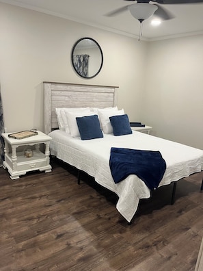 3 bedrooms, iron/ironing board, WiFi, bed sheets