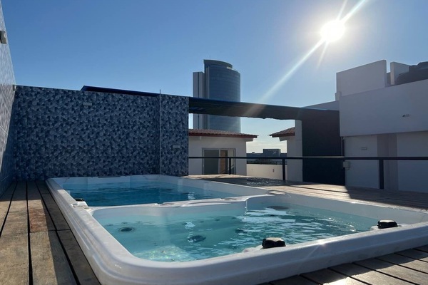 Bain à remous extérieur