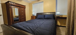 3 bedrooms, iron/ironing board, free WiFi, bed sheets