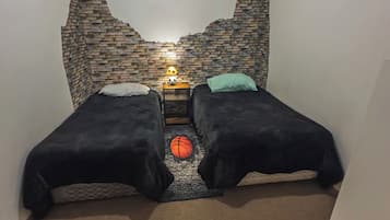 Laptop workspace, free WiFi