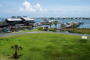 Marina - Condo Harbor Cove with Private Boat Slip (Orange Beach)