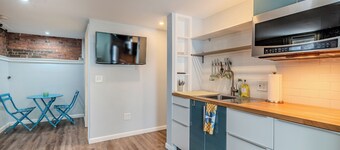 Chic Deco Flat Near RiNo+More!