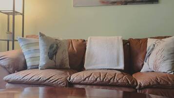 Cottage, 1 queensize bed, bubbelbad (Blue Cottage) | Interieur
