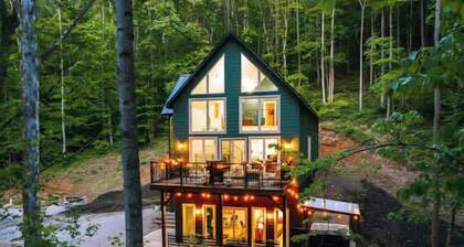 The Greenhouse With Indoor Slide Close to Hocking Hills