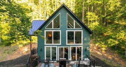 The Greenhouse With Indoor Slide Close to Hocking Hills