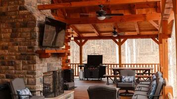 Kabin, Beberapa Tempat Tidur, hot tub (Hidden Hills Retreat) | Interior