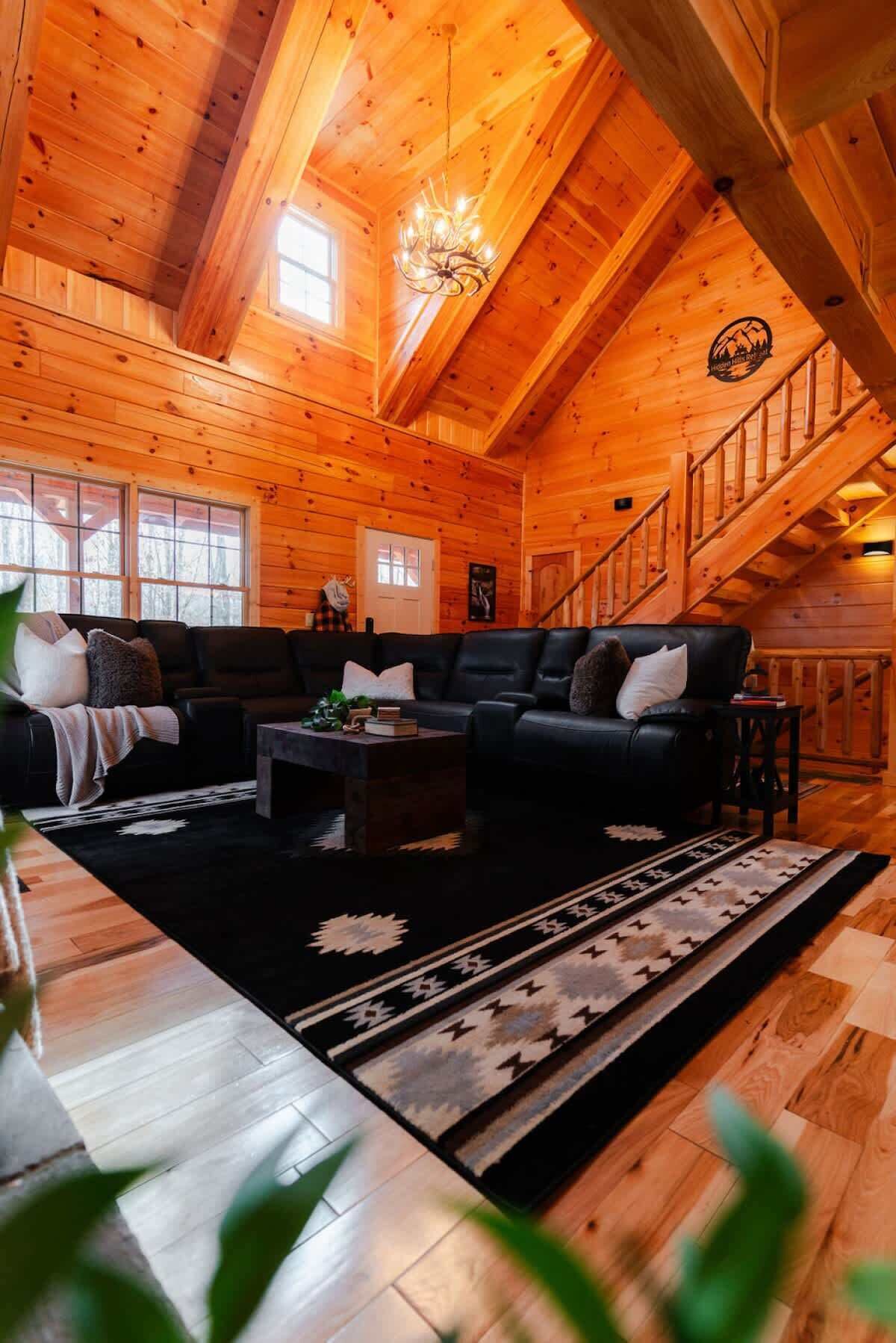 Cabin, Multiple Beds, Hot Tub (Hidden Hills Retreat) | Interior