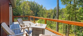 Tranquil Heights Cabin In Hocking Hills- HOT Tub!