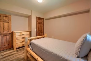 Cabin, Multiple Beds, Hot Tub (Tranquil Heights) | 4 bedrooms, free WiFi