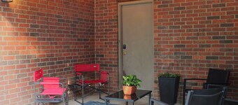 Modern Escape in the heart of Garden City!